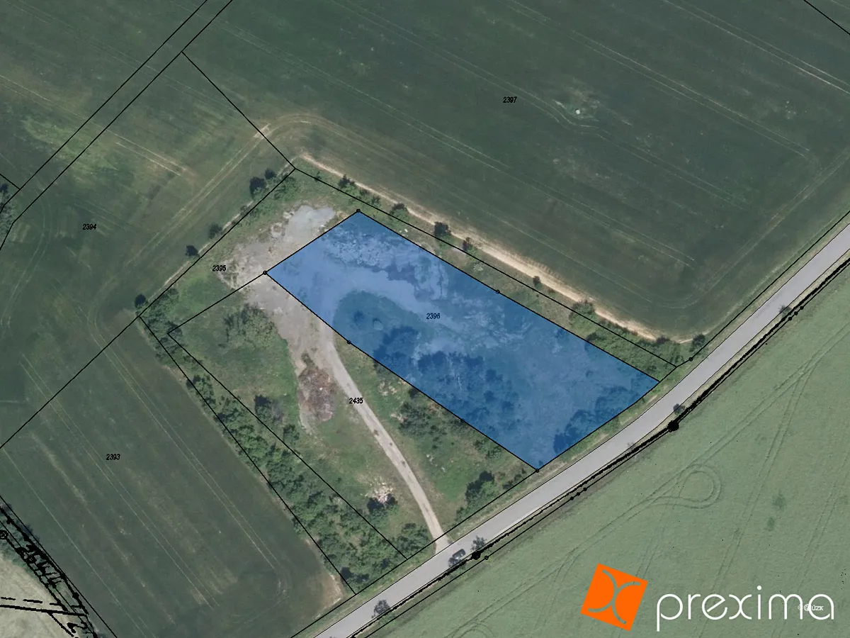 Prodej pozemku 4201 m²
